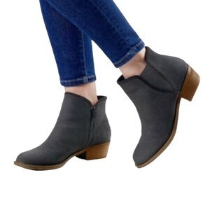 Kensie Gerona Booties Dark Grey‎  size 8M